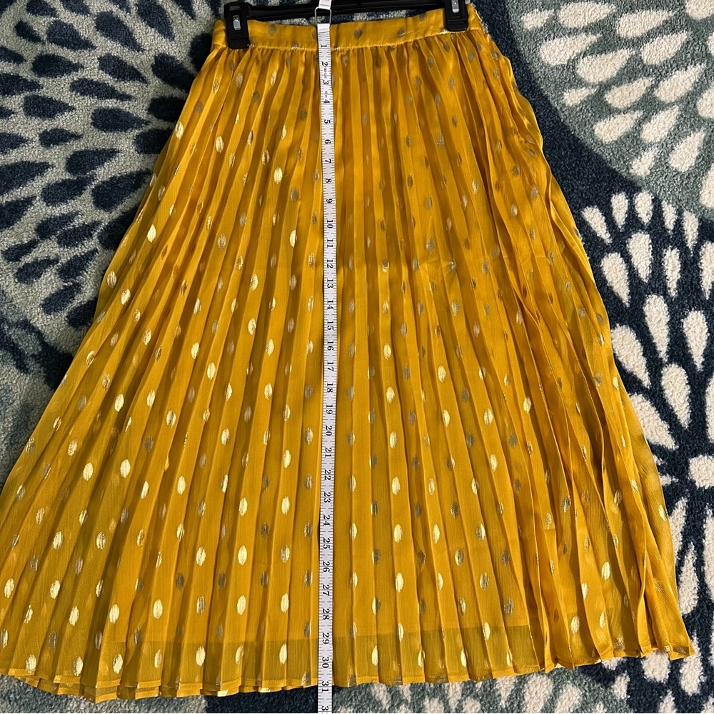 NWT Endless Rose Gold Skirt - Picture 4 of 6